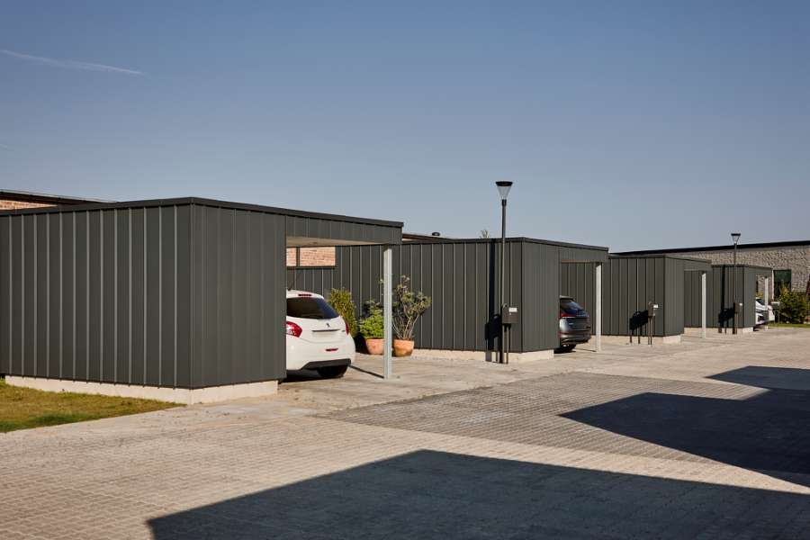 Stålprofiler på rad og rækkehuse, Sofiendal Enge, Poul Anker Bechs Vej 232, 9200 Aalborg SV